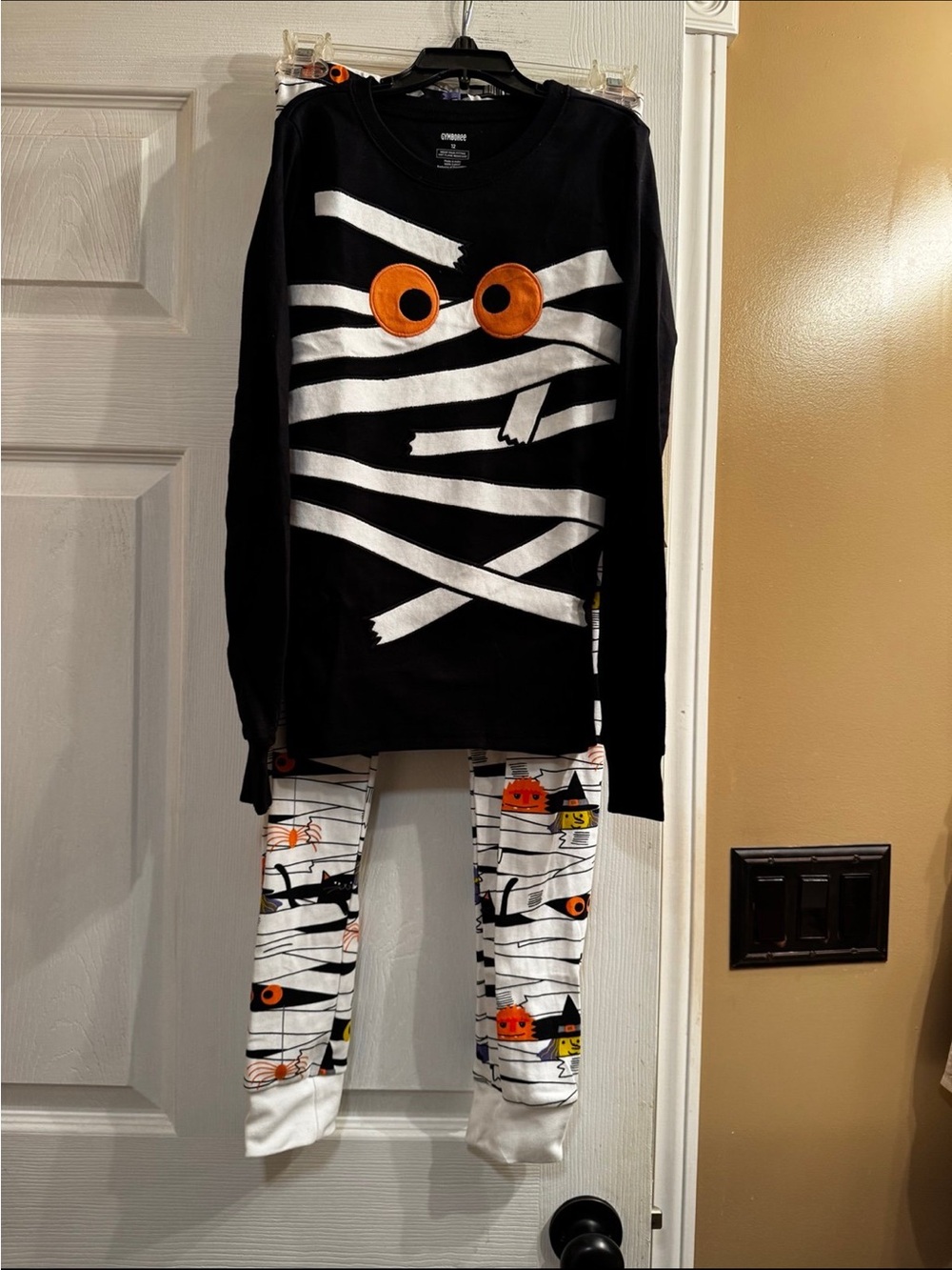 Gymboree size 12 Halloween pajamas